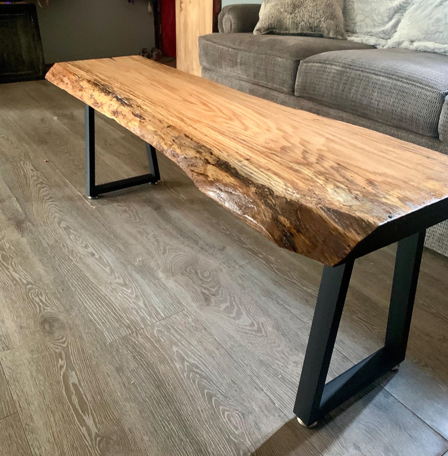 Live Edge Oak Coffee Table With Metal Legs Made of Ohio Oak